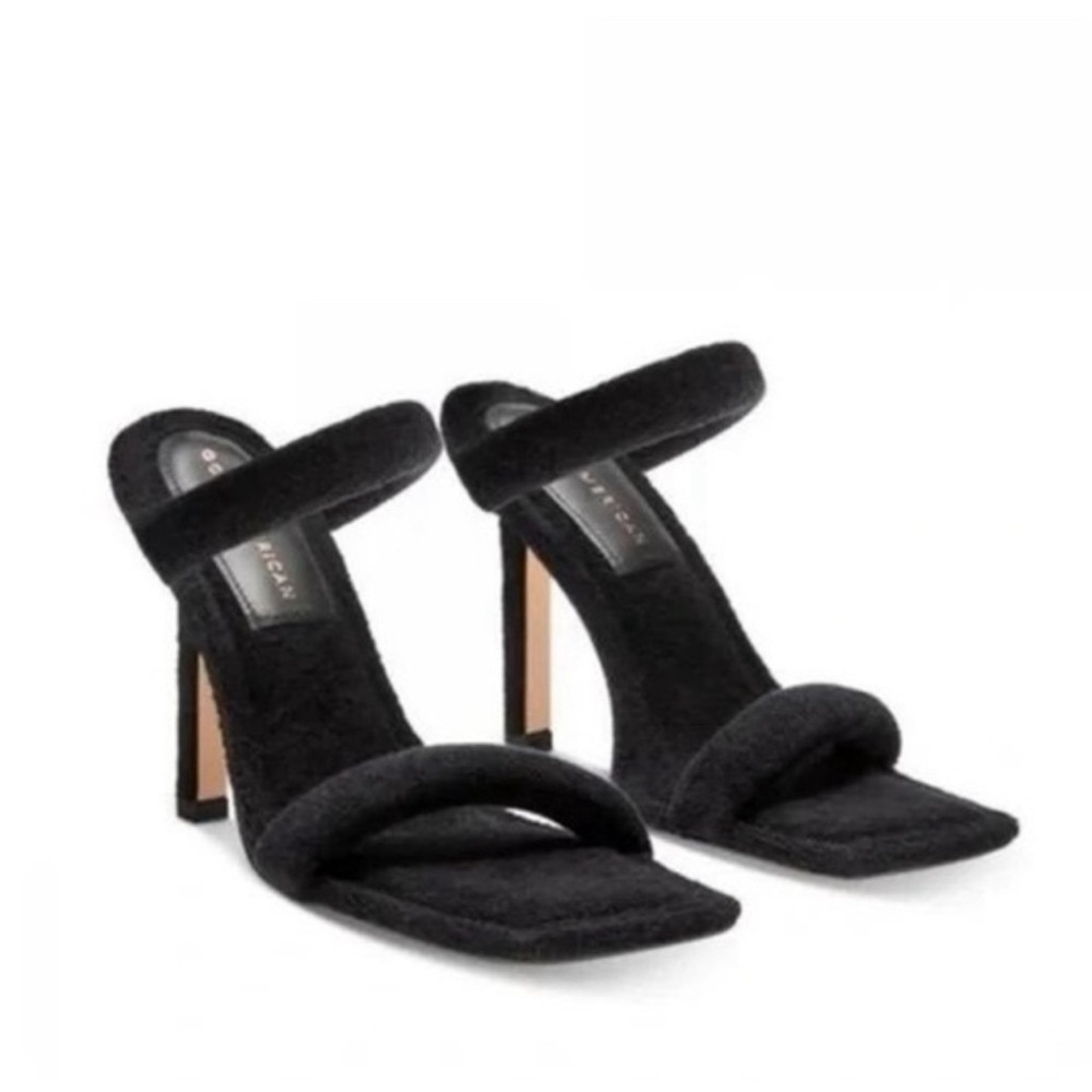 NIB Good America Black Terry slide